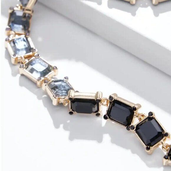 White House Black Market Reversible Goldtone Necklace - Picture 3 of 8